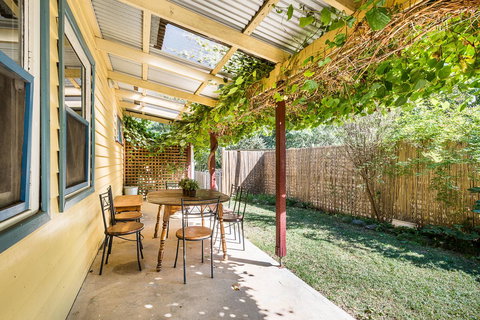 Avalon House - Stayed 39