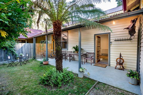 Avalon House - Stayed 22