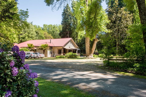 Avalon House - Stayed 16