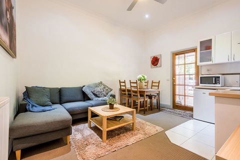 Avalon House - Stayed 18