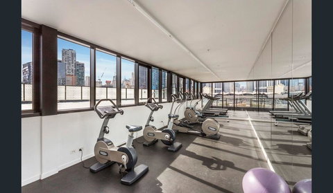 2Bedroom Apartment With Views In Docklands Next To CBD & Marvel Stadium - Stayed 18