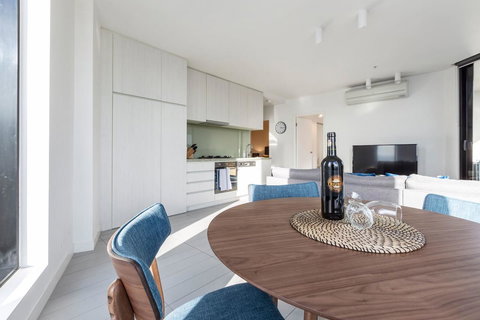 2Bedroom Apartment With Views In Docklands Next To CBD & Marvel Stadium - Stayed 3