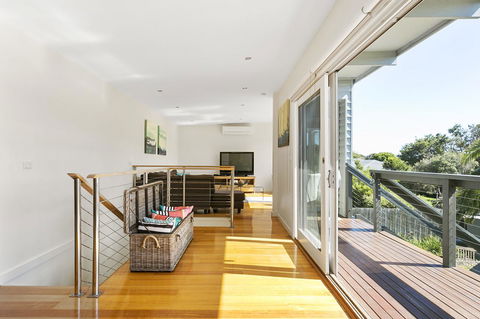 Front Beach House - Stays Accommodation 14