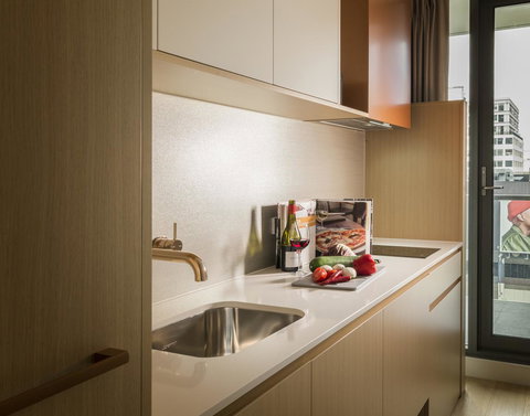 Brady Hotels Central Melbourne - Stayed 17