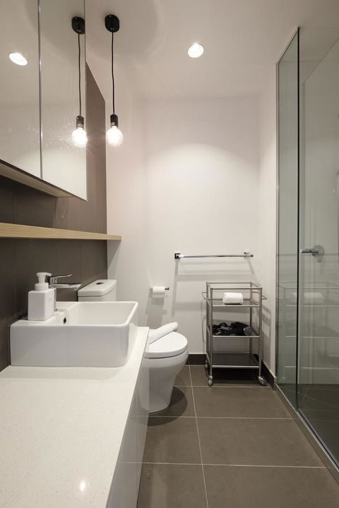 Mono Apartments On La Trobe Street - Stayed 22