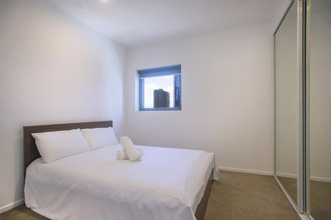 Mono Apartments On La Trobe Street - Stayed 8