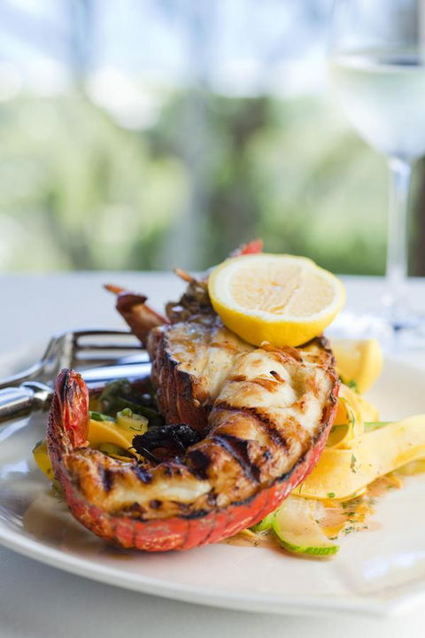 Chris\'s Beacon Point Restaurant & Villas - Stayed 8