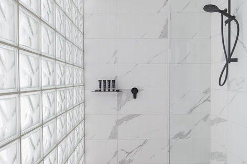 Brady Hotels Jones Lane - Stayed 17