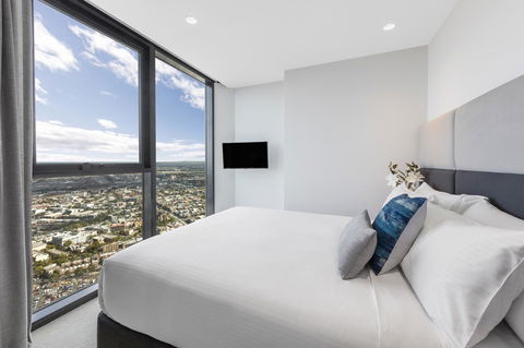 Imagine Lighthouse - Stayed 21