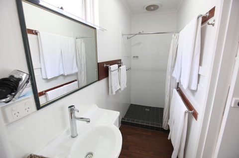 Mornington Motel - Stayed 6