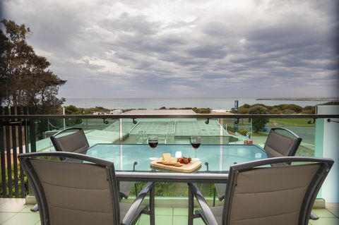 The Dolphin Apartments - Stayed 4