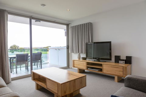The Dolphin Apartments - Stayed 18