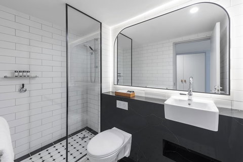 The Savoy Hotel On Little Collins Melbourne - Stayed 14