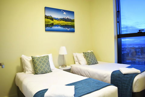 Melbourne SkyHigh Apartments - Stayed 25