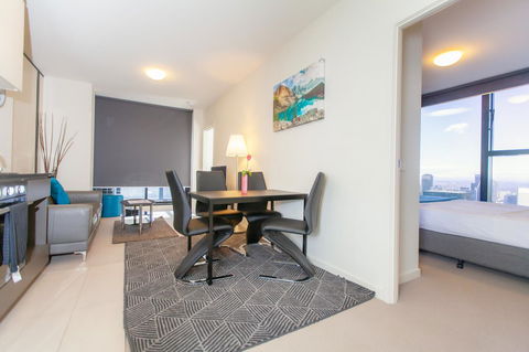 Melbourne SkyHigh Apartments - Stayed 7