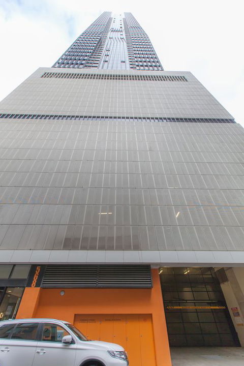 Melbourne SkyHigh Apartments - Stayed 14
