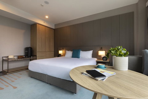 Novotel Melbourne Central - Stays Accommodation 13