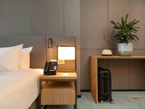 Novotel Melbourne Central - Stays Accommodation 10