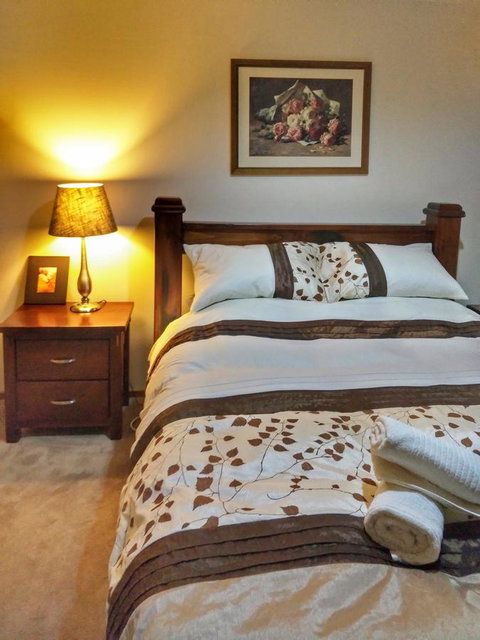 Waterfront Retreat - Stayed 18