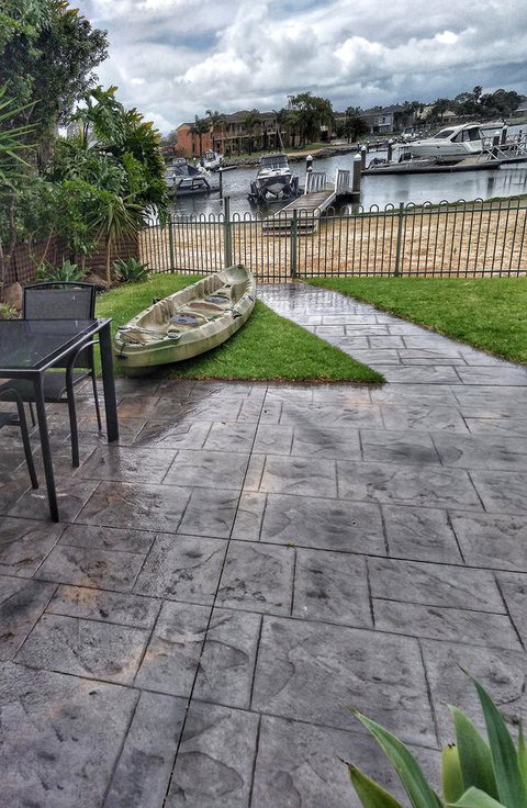 Waterfront Retreat - Stayed 10