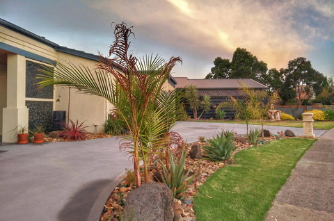 Waterfront Retreat - Stayed 7