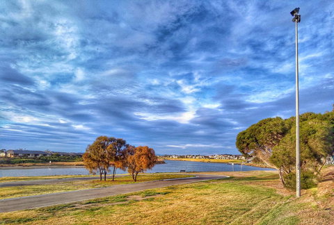 Waterfront Retreat - Stayed 27