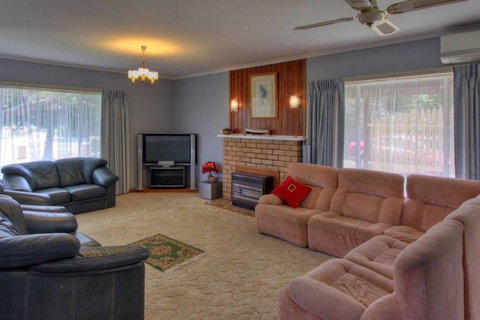 Jacaranda House - Stays Accommodation 1