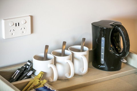 Nightcap At The Cheeky Squire - Stayed 10