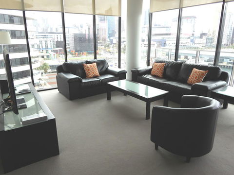 AKOM AT Docklands - Stayed 43