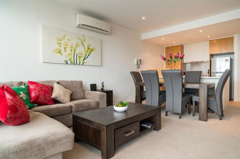 AKOM AT Docklands - Stayed 39