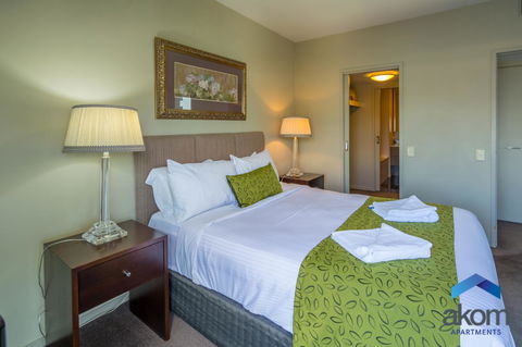 AKOM AT Docklands - Stayed 32