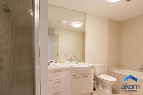 AKOM AT Docklands - Stayed 4