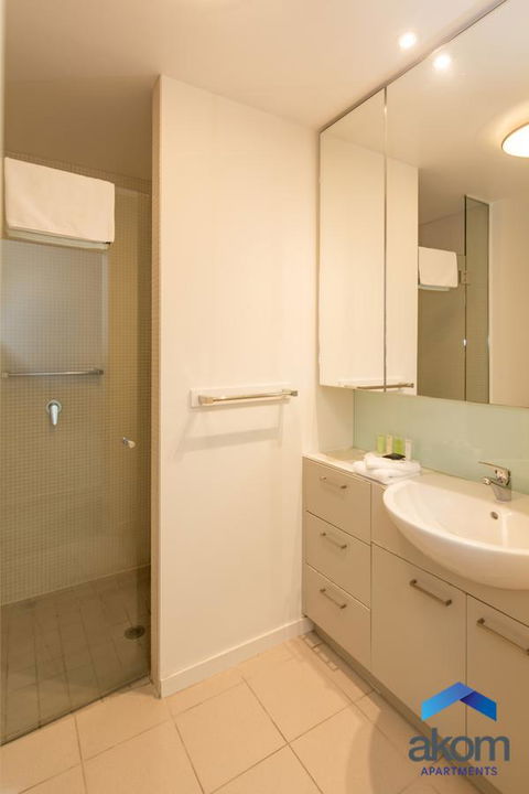 AKOM AT Docklands - Stayed 9