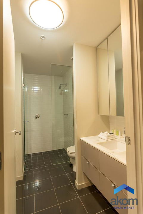 AKOM AT Docklands - Stayed 25