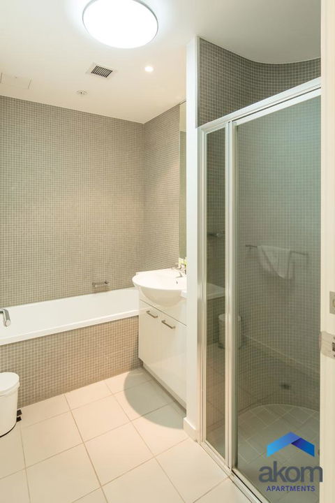 AKOM AT Docklands - Stayed 13