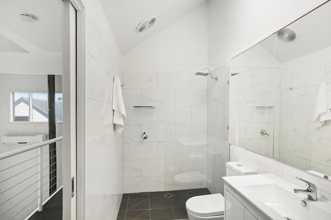 Terrace Lofts Apartments - Stays Accommodation 15