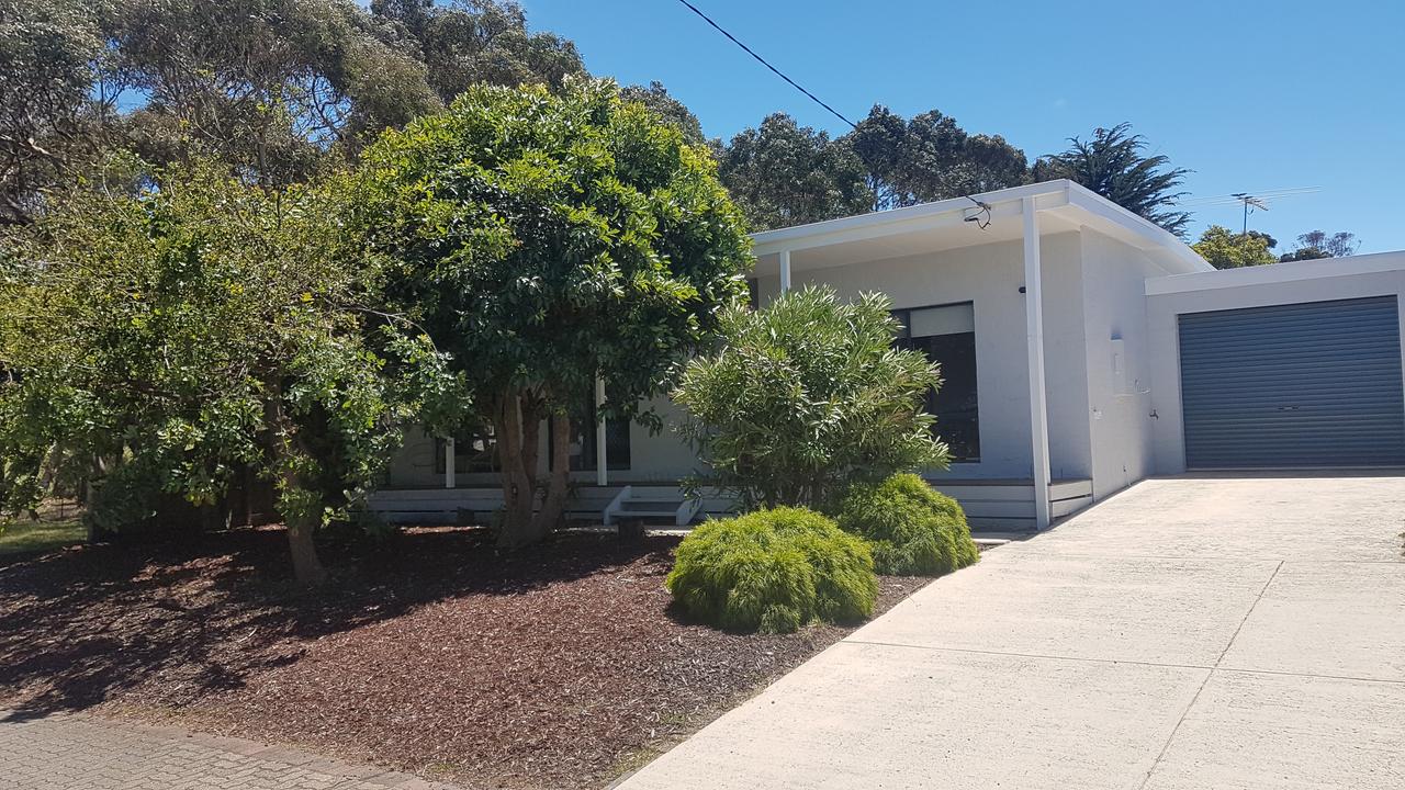 Wimbledon Heights VIC Stayed