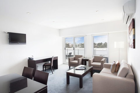 St Kilda Central Apartments - Stayed 12