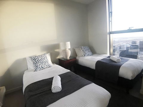 Sky City Serviced Apartment - Stays Accommodation 10
