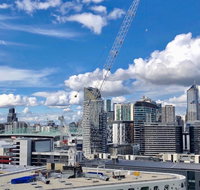 Pride Docklands Waterfront Apartment City View - Stayed