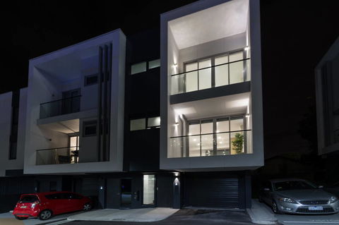 Doncaster Private Collection 2 Bed Townhouse@Pearl - Stayed 14