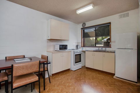 Eastern Beach Holiday Units - Stayed 3