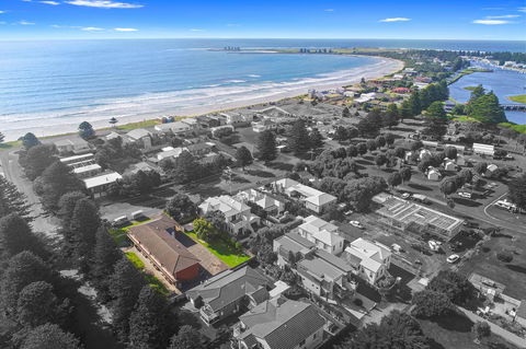 Eastern Beach Holiday Units - Stayed 7