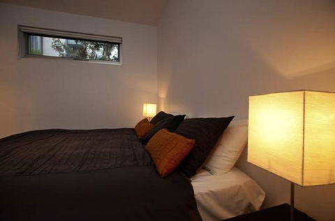 Battery Cove Beach Front Apartment - Stayed 15