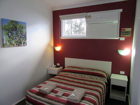 The Highlander Motel - 24HR Check In - Stayed 10