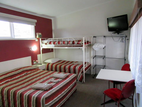 The Highlander Motel - 24HR Check In - Stayed 17