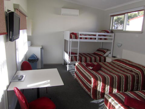 The Highlander Motel - 24HR Check In - Stayed 22