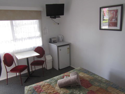 The Highlander Motel - 24HR Check In - Stayed 11