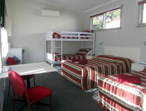 The Highlander Motel - 24HR Check In - Stayed 18