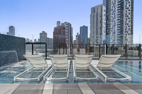 Shadow Play By Peppers - Stayed 29